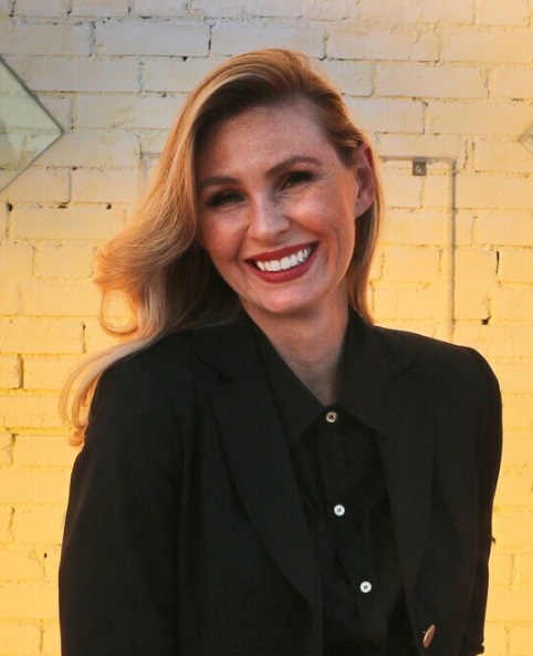 Ashley Winstead Author Photo